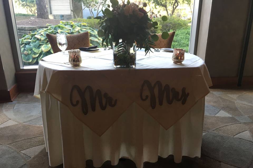 Sweetheart table