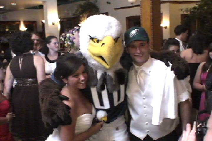 Mascot - Martin's Accent Wedding Videos