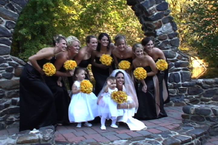 Yellow bouquets- Martin's Accent Wedding Videos