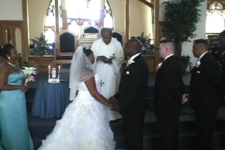 Exchanging vows - Martin's Accent Wedding Videos