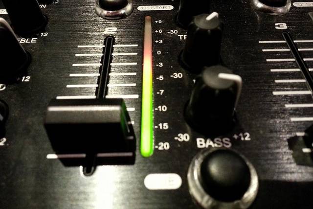 DJ instrument