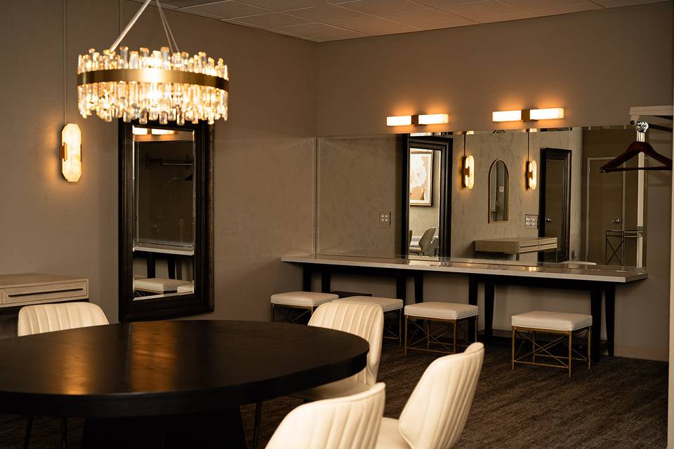 Dressing Suite