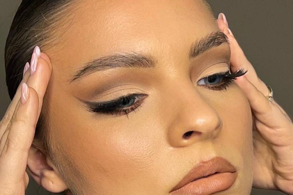 Attendant makeup