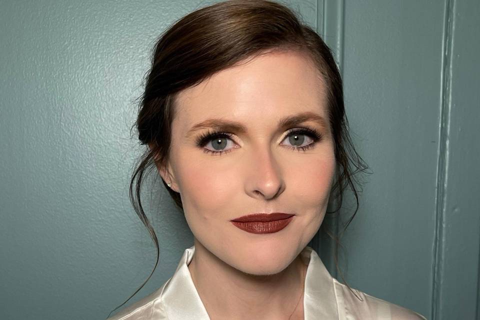 Bold lip