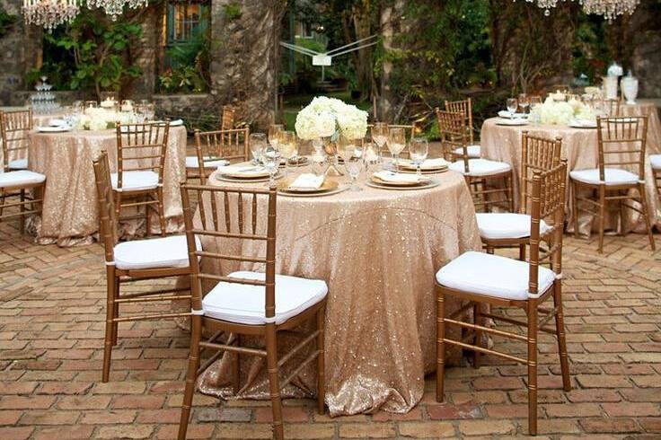 Gold Sequin Table Design