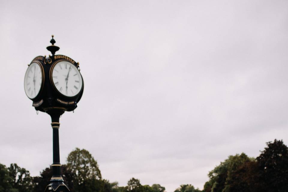 Love by the clock
