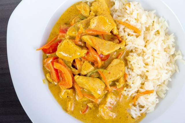Curry chicken and rice