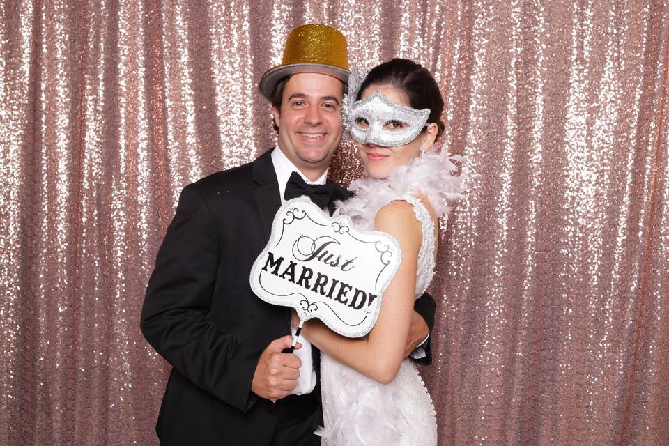 Shutterbarn (a photo booth co.)