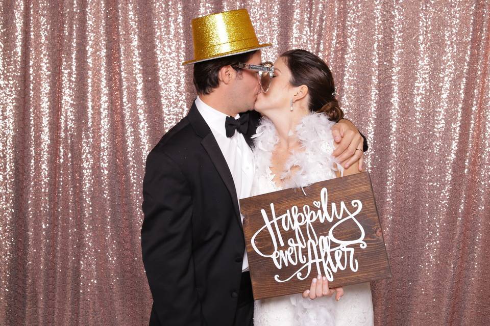 Shutterbarn (a photo booth co.)