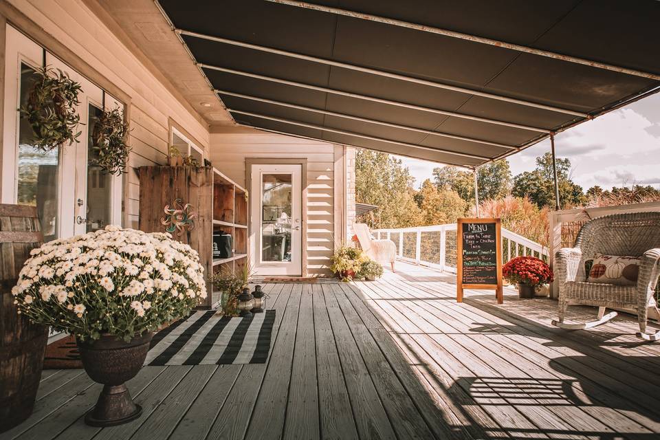 Porch Vibes