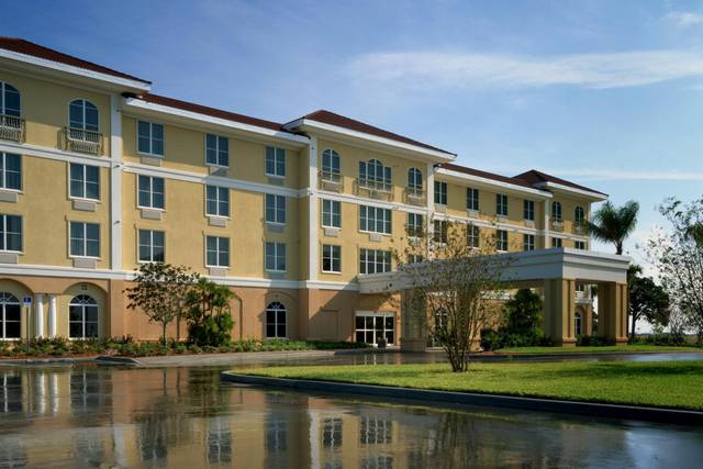 Chateau Elan a Full Service Hotel with a Restaurant, Lounge & Spa on site.