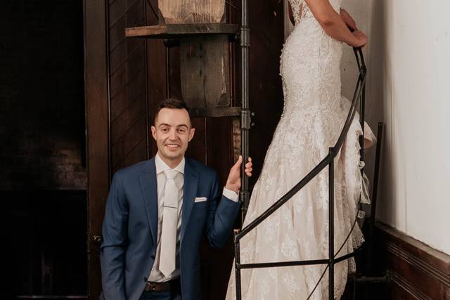 A portrait of the bride and groom (Perfect Prints Photography)