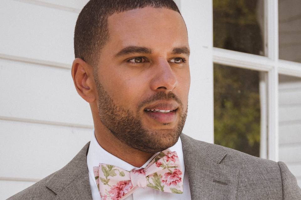 Romantic floral bow ties