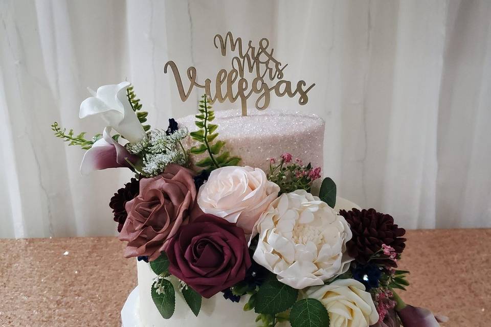 Sparkles and mauve cake