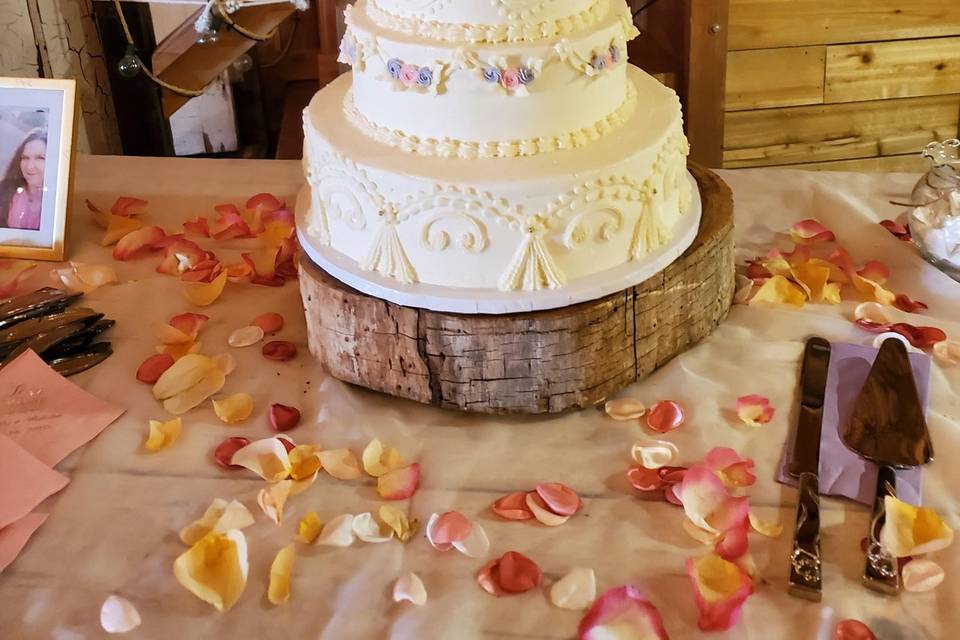 Romatic piped, Lambeth cake