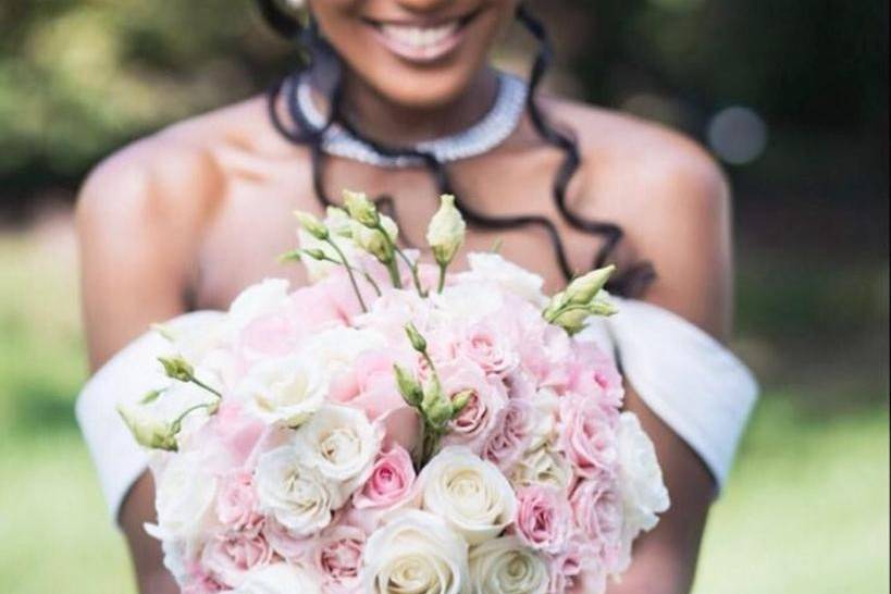 Bride & Bouquet