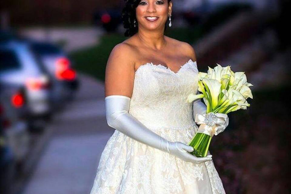 Bride & bouquet