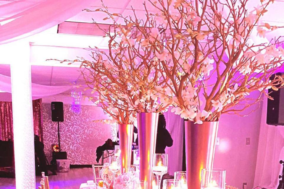 Elegant tall center piece