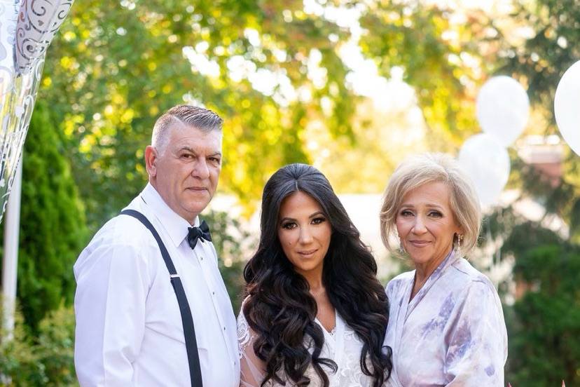 GL bride Magnotta and parents