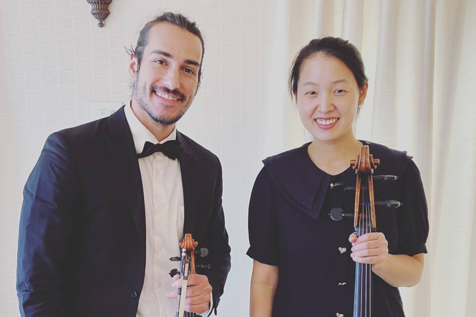 Violin cello string duo