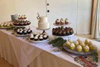 Wedding Cake Table