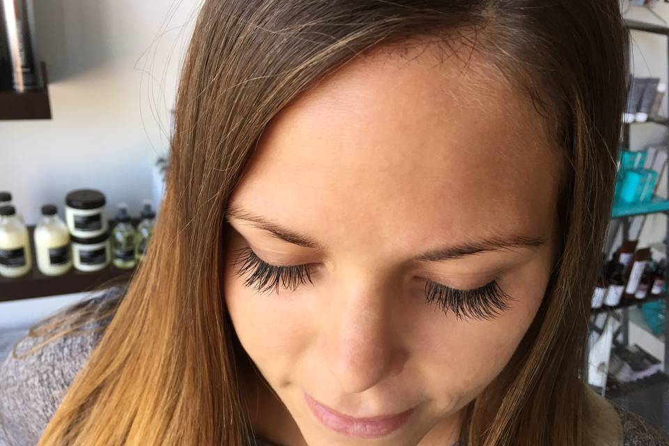 Tiffany Vaughan :: Lash Extensions & Makeup Artist