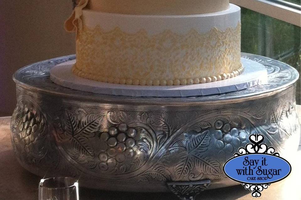 Say It With Sugar Cake Shop - Fondant Louis Vuitton purse topper # louisvuitton #purse #edible #birthdaycake #cake #dallascakes #dfwcakes  #dallas #texas #wylie #bakery #wyliebakery #sayitwithsugar #murphy #lucas  #stpaul #highlandpark #whiterock #garland