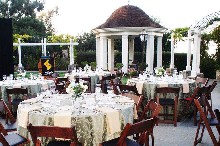 Professional & Reliable Bartending