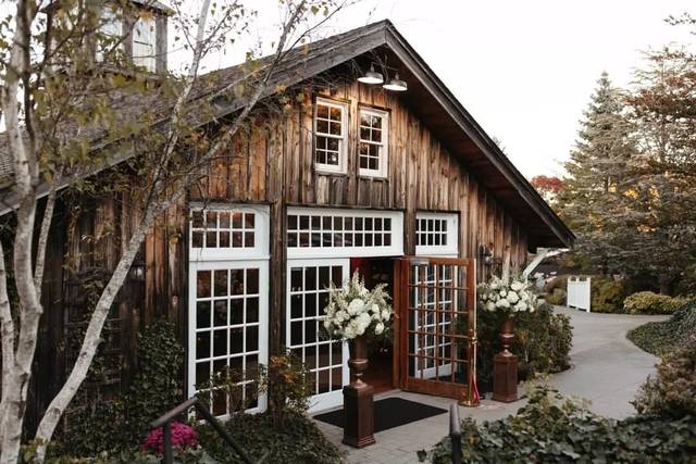 The Red Lion Inn and Barn