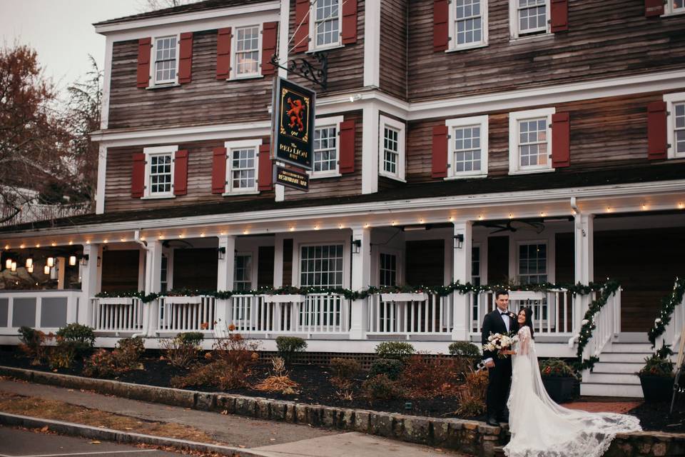 The Red Lion Inn and Barn