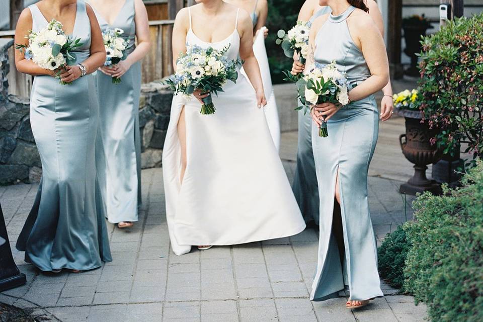 Bridal Party in the Garden