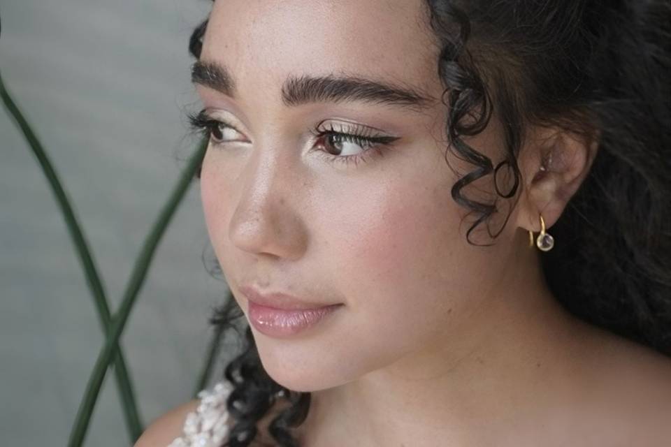 Glowing Skin and curls