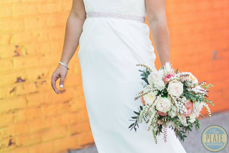 Day of wedding natural makeup and soft waves