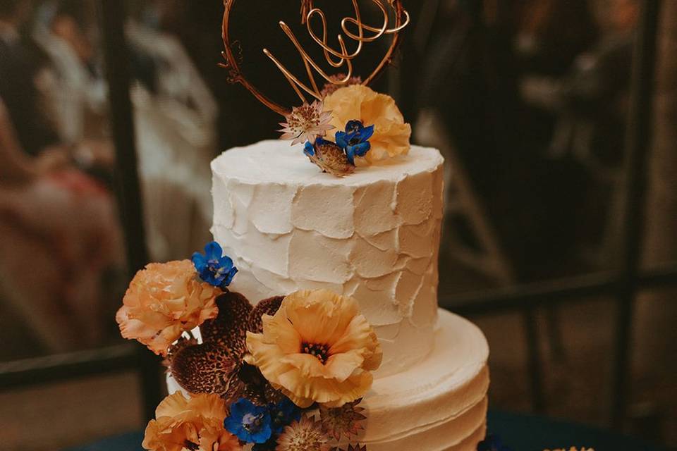 Gold and Blue Cake Decor