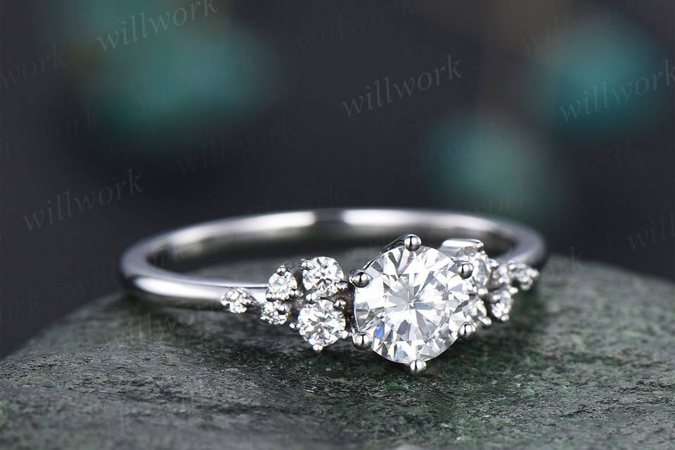 Round Moissanite Ring Vintage