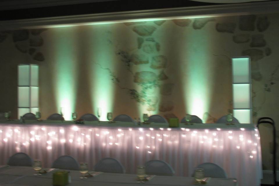 Head table up-lighitng with added column