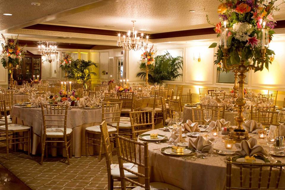 Gorgeous wedding reception setup