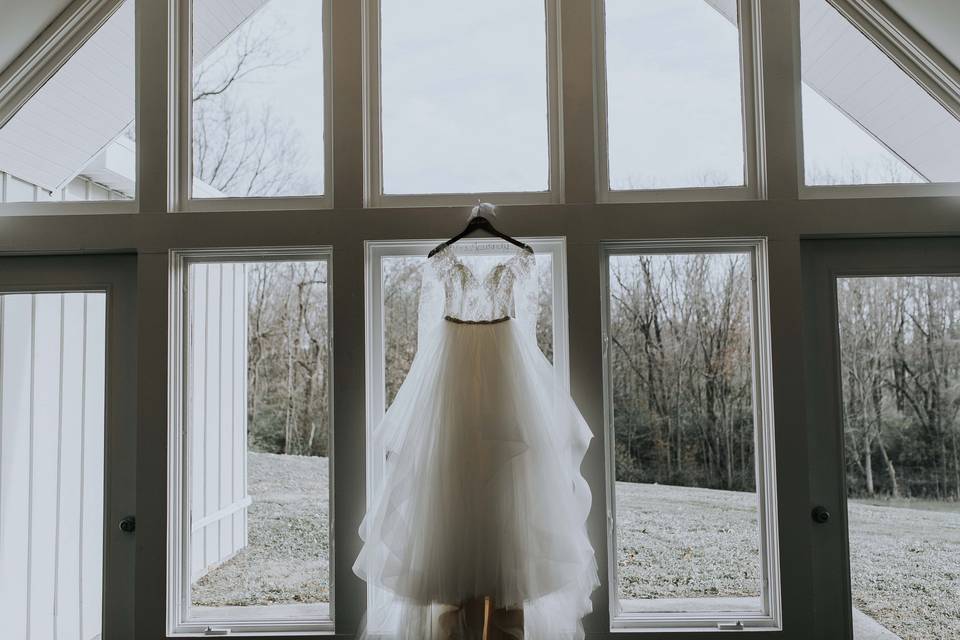 Wedding dress | Lauren Klusman Photo