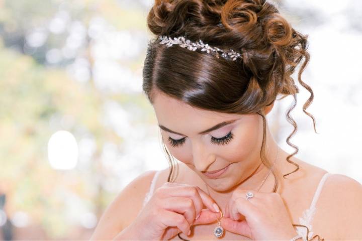 Bridal hair and makeup