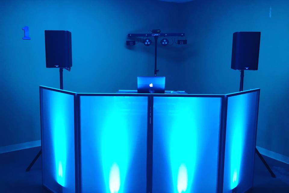 DJ station