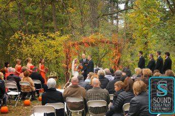 Outdoor fall ceremony