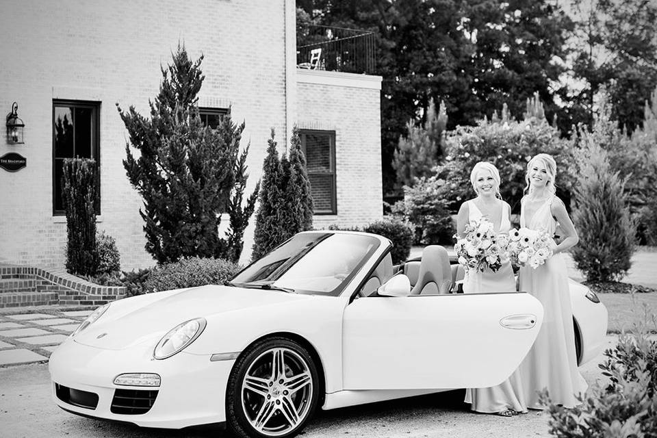 Bridesmaids | Porsche 911