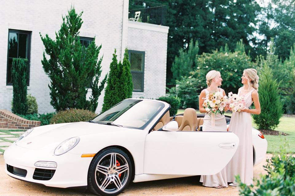 Bridesmaids & Blooms | Porsche