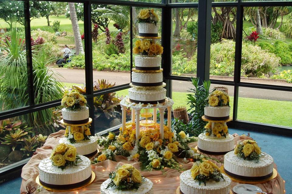 Ghiselani Designer Wedding Cakes