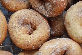Sweet B's Donuts