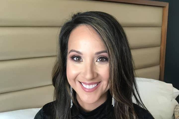 Bridesmaid traditional makeup
