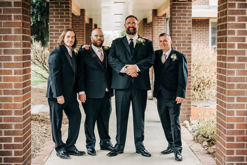 Groom & groomsmen