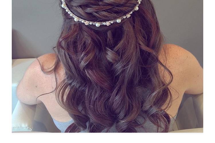 Elegant hair
