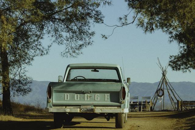 Pick up truck