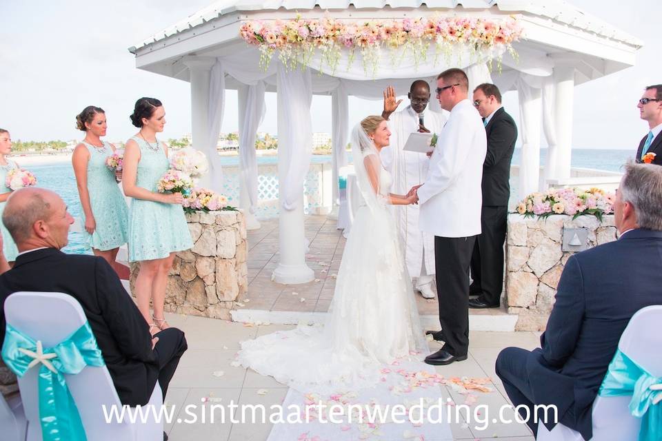 Sint Maarten Weddings